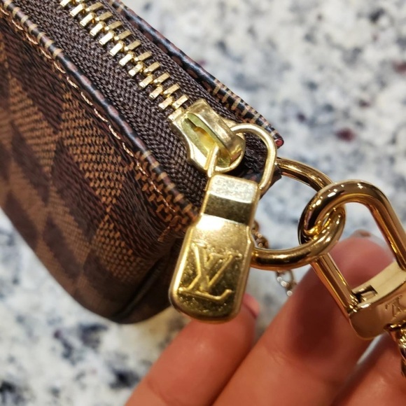 🎁 NEW Louis Vuitton Mini Pochette in Damier Ebene Made in France 🇫🇷 - Picture 7 of 12